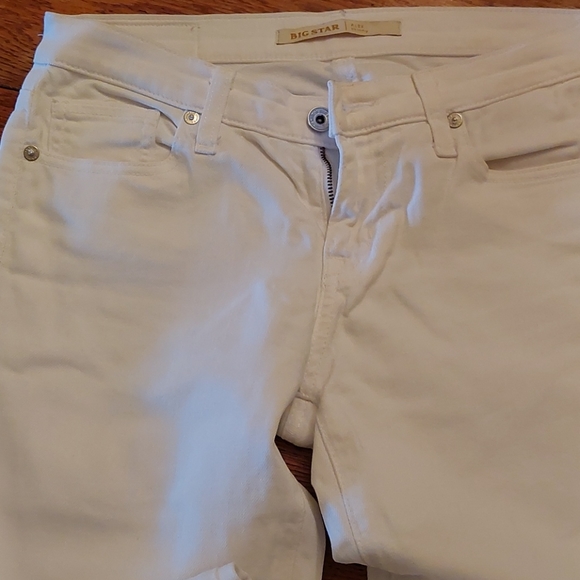 Jeans - Picture 1 of 3